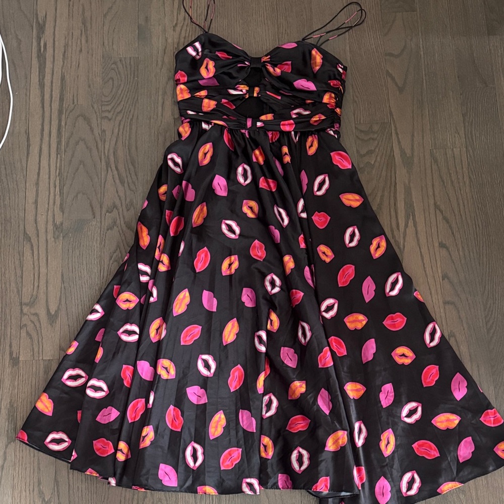 Amur Afra 👄 Dress - Picture 4 of 5